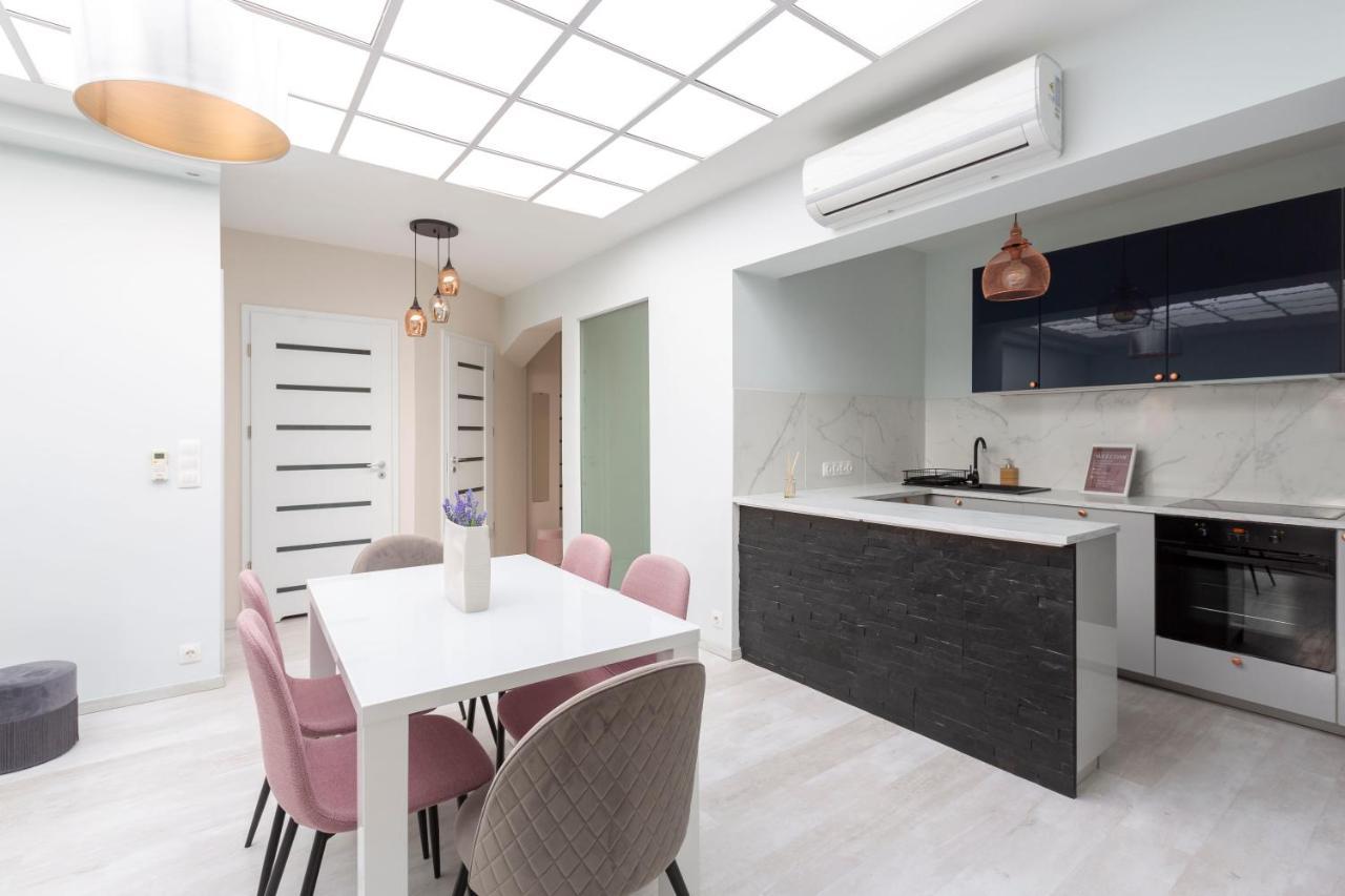 Luxurious Karoly Apartment In The Heart Of Budapest Exterior photo