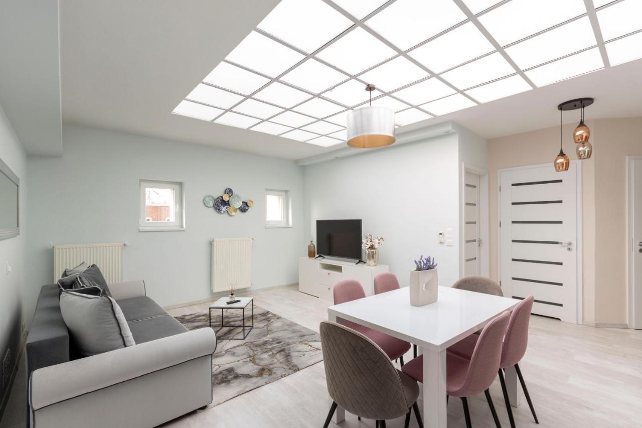 Luxurious Karoly Apartment In The Heart Of Budapest Exterior photo