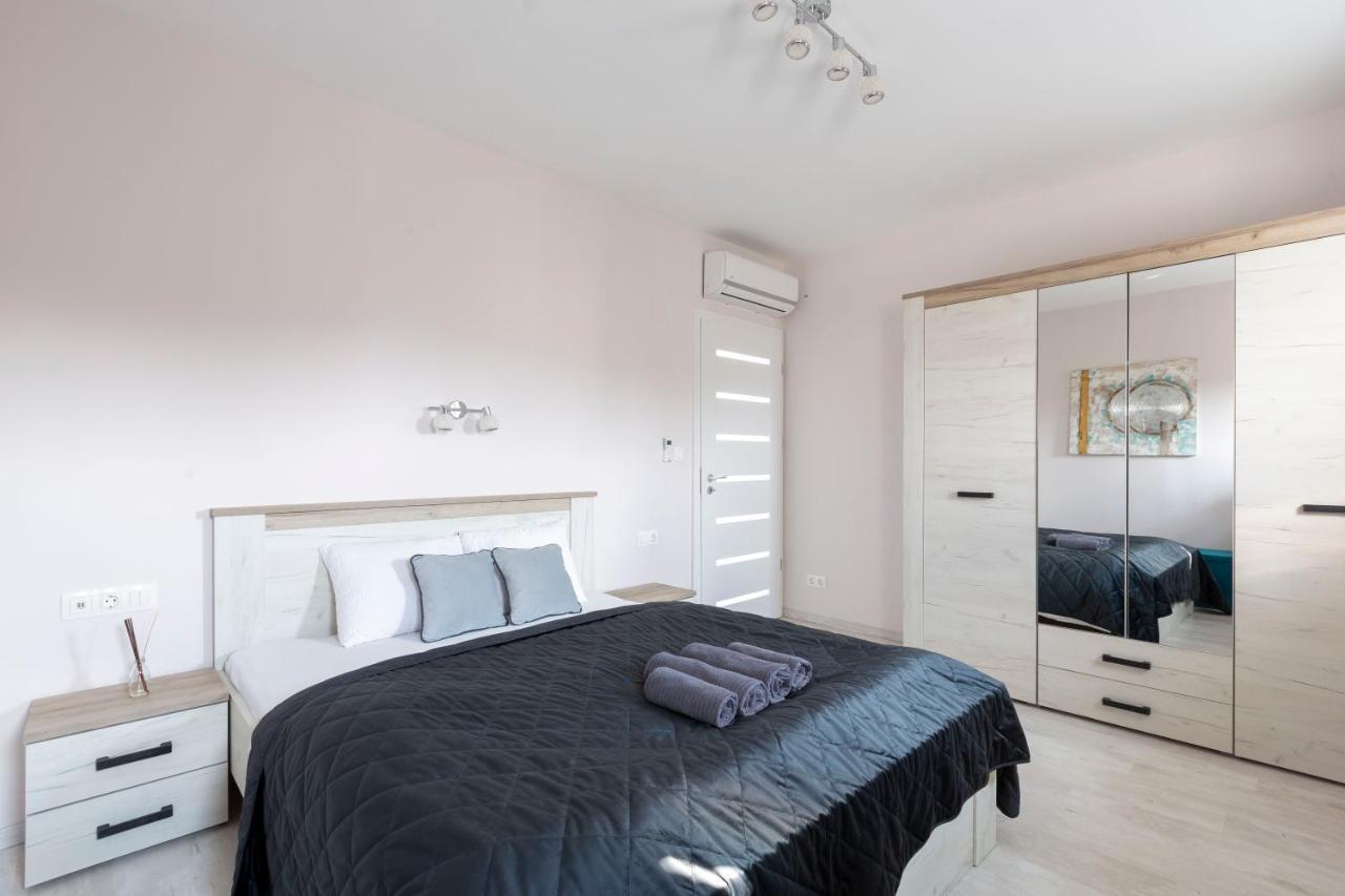 Luxurious Karoly Apartment In The Heart Of Budapest Exterior photo